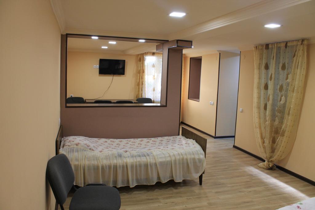 Apartment Cool House Borjomi ภายนอก รูปภาพ